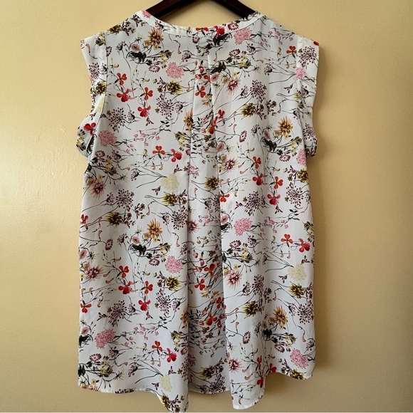 Pleione| Nordstrom| Cap Sleeve Floral Wildflower Blouse Sz L - Picture 2 of 4